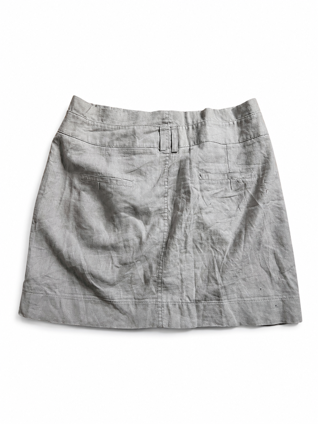 Jupe courte beige texturée à poches – Style casual chic