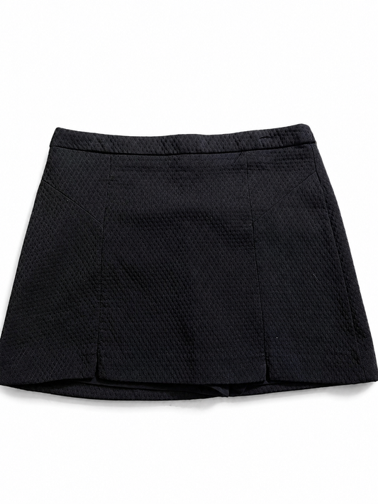 Jupe-short noire texturée évasée