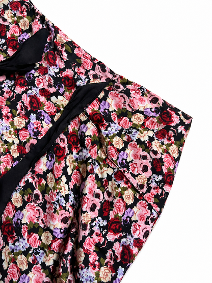 Jupe courte fleurie multicolore à nouer